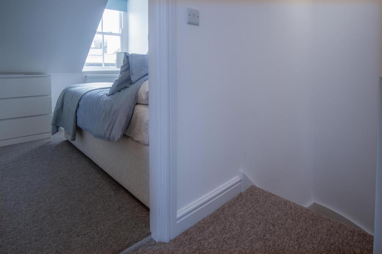 Ramsey Apartment - 2 Bedroom Apartment - Tenby Zewnętrze zdjęcie