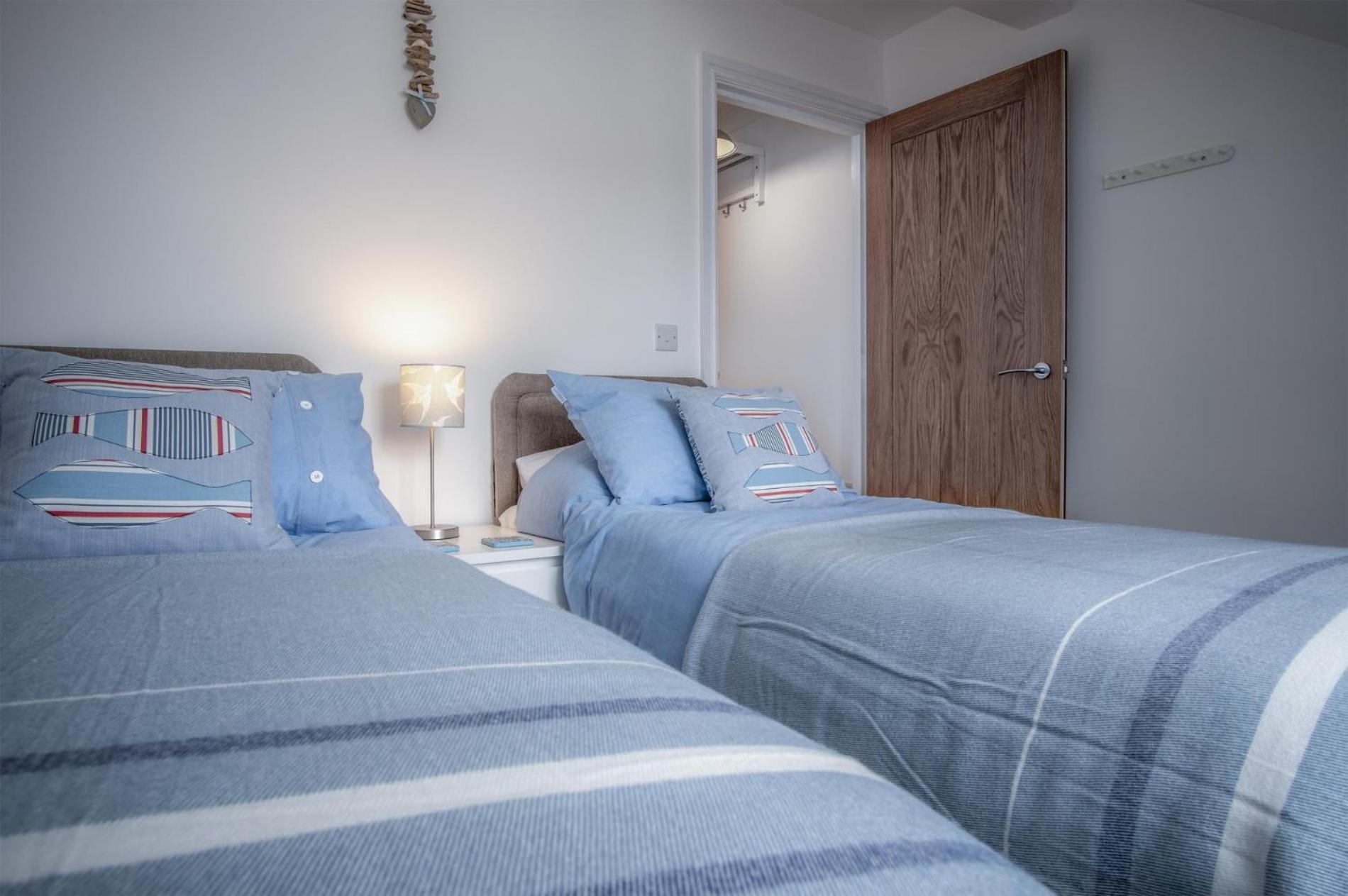 Ramsey Apartment - 2 Bedroom Apartment - Tenby Zewnętrze zdjęcie